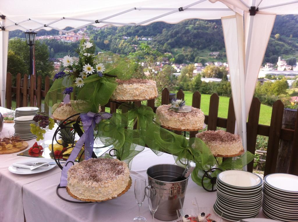 Albergo Trattoria Dazze Marcheno Exteriér fotografie